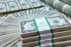 Tỷ giá USD hôm nay 1/11/2024: Rớt về mốc 103