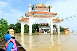 Quảng Bình: Mưa lũ gây thiệt hại 500 tỉ đồng, 14 người thương vong