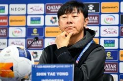 HLV Shin Tae Yong đưa ra ý tưởng mới, hàng loạt CĐV Hàn Quốc làm điều đặc biệt khi ĐT Indonesia đối đầu Nhật Bản