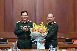 Đại tướng Phan Văn Giang dự, chỉ đạo Hội nghị bàn giao chức trách, nhiệm vụ Tổng cục trưởng Tổng cục II