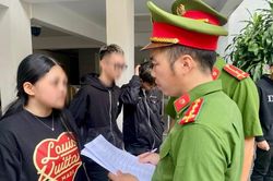 Khởi tố vụ cô gái 27 tuổi bị nhóm thanh thiếu niên đi xe máy húc tử vong ở quận Hoàn Kiếm