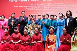 Thủ tướng dự lễ hội văn hóa-du lịch Việt Nam tại Vân Nam, Trung Quốc