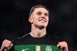 Viktor Gyokeres: Lập cột mốc sánh ngang Ibrahimovic sau hat-trick vào lưới Man City, ghi bàn nhiều hơn Haaland và là mục tiêu của MU