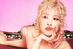 Rosé Blackpink chia sẻ về thành công của 'APT.', khó khăn ở độ tuổi 20 và cách đối phó với hiềm khích