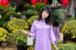 Cô giáo xinh đẹp hóa 'vịt' vì bệnh lạ, kiên cường sống thành Tiktoker triệu view
