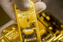 Giá vàng hôm nay 8/11/2024: Giá vàng thế giới và vàng trong nước cùng rơi tự do