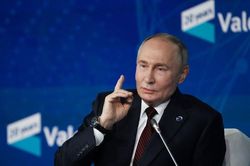 Tổng thống Putin: 10.000 binh sĩ Ukraine bị bao vây theo hướng Kupiansk