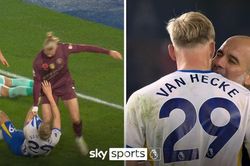 Lộ lý do Guardiola nổi nóng với cầu thủ Brighton sau trận thua của Man City
