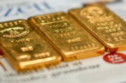 Giá vàng hôm nay 11/11: Vàng nhẫn tụt dốc thê thảm