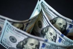 Tỷ giá USD hôm nay 12/11/2024: Đồng USD tăng làm giá vàng, dầu giảm mạnh