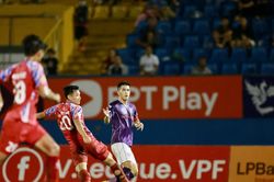 Tiến Linh đạt thành tích ấn tượng, sẵn sàng đọ tài Văn Quyết