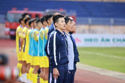 Những khó khăn đặt ra với huấn luyện viên Phan Như Thuật
