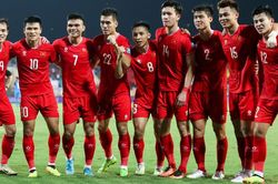 Tin nóng bóng đá Việt 14/11: ĐT Việt Nam khiến đối thủ bất ngờ; Văn Quyết được FIFA ca ngợi