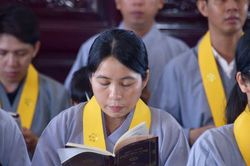 Sám hối thay cho ba mẹ có nên không?