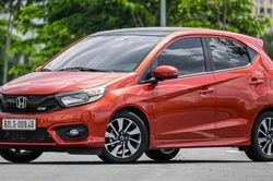 Vì sao xe xăng cỡ nhỏ giá rẻ tụt dốc?