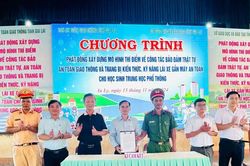 Phát động mô hình điểm về công tác bảo đảm trật tự an toàn giao thông trong trường học