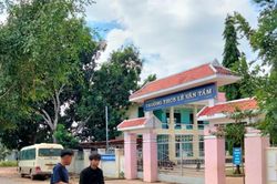 Chư Prông: Hiệu trưởng 'bặt vô âm tín' sau khi bị tạm đình chỉ công tác