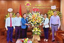 Hội Khuyến học Việt Nam chúc mừng Bộ Giáo dục và Đào tạo nhân Ngày Nhà giáo Việt Nam