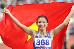 'Nữ hoàng điền kinh' Việt Nam lập kỉ lục với 4 HCV tại giải đấu lớn, nhận thưởng nhà và xe giá trị hơn tỷ đồng