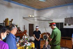 Công an tỉnh Phú Thọ thăm hỏi, động viên gia đình 5 học sinh bị đuối nước