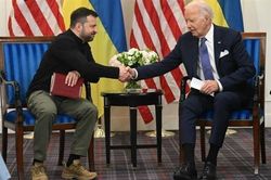 Tổng thống Biden xóa một phần nợ cho Ukraine trước khi ông Trump nhậm chức