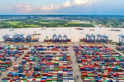 Việt Nam được gì, mất gì với chính sách mới của Mỹ?