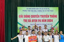 Đội bóng Ban Chỉ huy Quân sự vô địch giải bóng chuyền truyền thống Ayun Pa năm 2024
