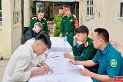 Phù Yên tuyển chọn công dân nhập ngũ chặt chẽ, công khai, minh bạch