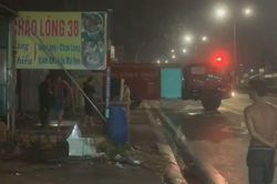 Lửa dữ dội trong quán cháo lòng ở Bình Dương