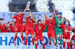 Quả bóng vàng nữ Việt Nam 2024 gọi tên 'người không phổi' Trần Thị Thùy Trang