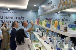 Mở cửa Phòng trưng bày 'Hiểu hàng Thật - Tránh hàng Giả'