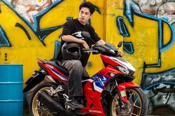 Bảng giá xe máy Winner X mới nhất tháng 11/2024