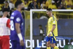 Ronaldo thiết lập cột mốc bàn thắng mới trong sự nghiệp, Al Nassr vẫn thua ngược đối thủ kém 500 bậc