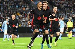 Raphinha tỏa sáng, Barca vẫn mất điểm khó tin trước Celta Vigo