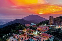 Top di tích, công trình hút du khách mùa này ở Nghệ An