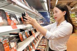 Bảo đảm nguồn cung thực phẩm dịp cuối năm