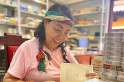 Văn chương cứ coi Nobel là đích thì… nguy
