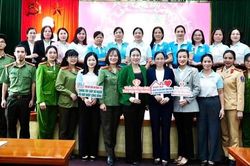 Phụ nữ Công an Hưng Yên: Tích cực truyền thông vì bình đẳng giới
