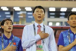 HLV Kim Sang Sik tiết lộ tự học Quốc ca Việt Nam qua YouTube, muốn noi gương thầy Park