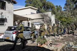 Lệnh ngừng bắn giữa Israel và Hezbollah có hiệu lực từ hôm nay