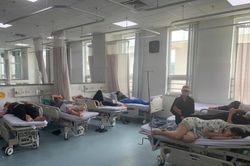 Vũng Tàu: Gần 50 người nhập viện nghi do ngộ độc bánh mì