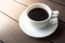 Uống cà phê như thế nào để không gây hại cho sức khỏe tim mạch?