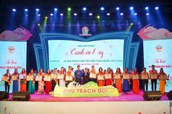 Tôn vinh 35 Tổng phụ trách Đội nhận Giải thưởng 'Cánh én hồng'