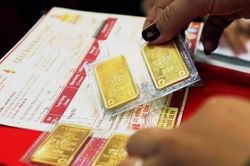 Giá vàng trong nước biến động liên tục trong tháng 11