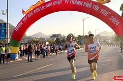 Toyota Tây Bắc Sơn La tổ chức Giải chạy 'Vì thành phố tôi yêu'