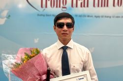 Để yêu thương dẫn lối
