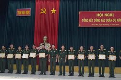 An Giang hoàn thành tổng kết công tác quân sự, quốc phòng năm 2024 cấp huyện
