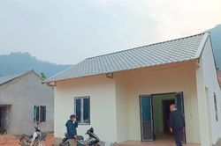 Hoàn thành căn nhà mẫu khu tái định cư Kho Vàng