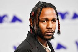 Kendrick Lamar đạt quán quân Billboard với album mới