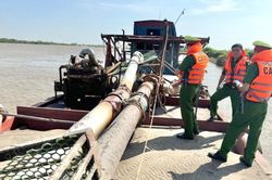 Nâng cao trách nhiệm quản lý Nhà nước trong việc bảo vệ tài nguyên khoáng sản cát